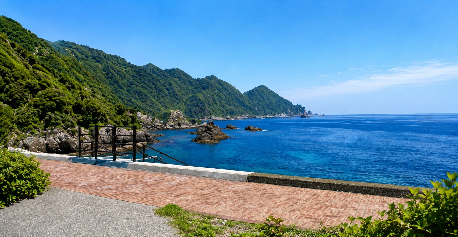 伊豆の海と山の風景